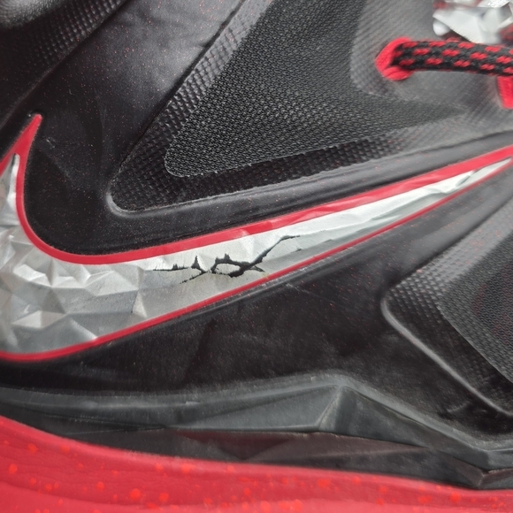 Nike LeBron 10 X 10+ Pressure Black Red Sport Size 12 Sneakers    Basketball Men main image 7